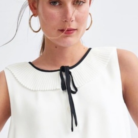 ZARA pleated sleeveless blouse - Picture 3 of 7